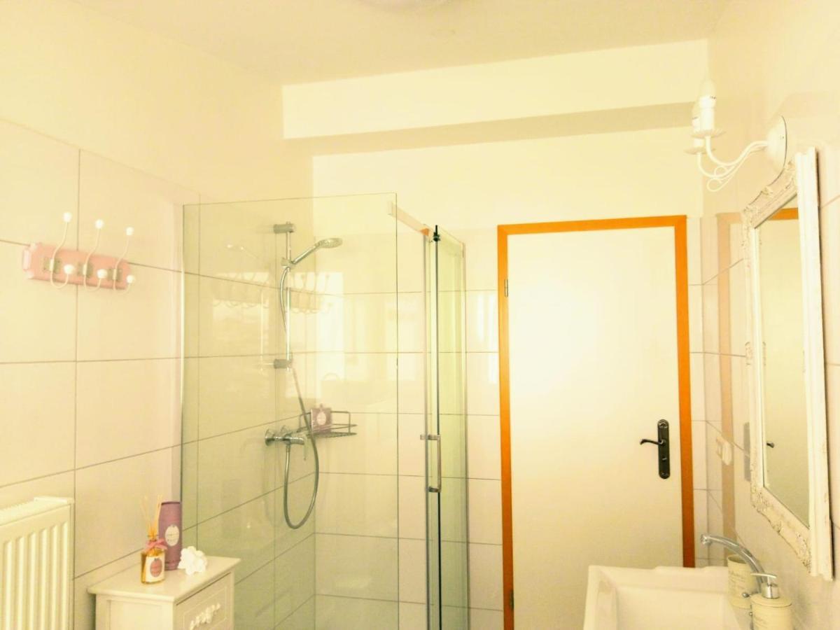 Romantic Style Apartment Титизее-Нойштадт Экстерьер фото